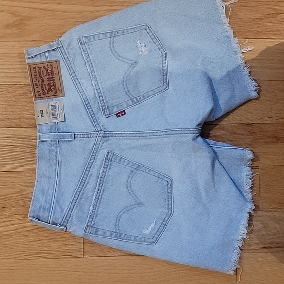 Levi's 501 shorts NWT - women's size 24 - Picture 5 of 11